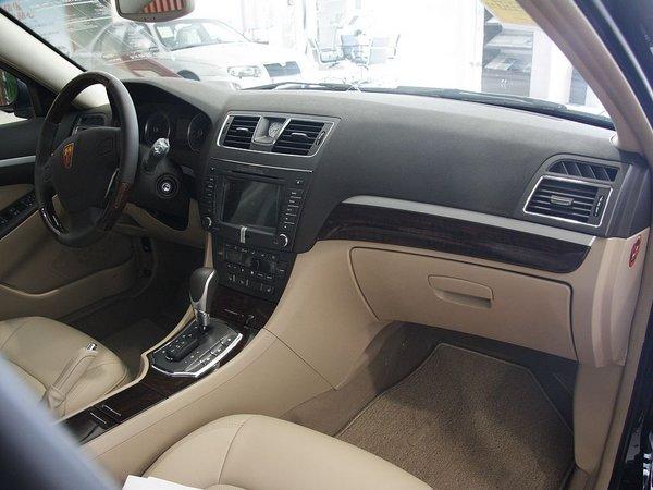 上汽荣威 1.8T 自动 中控台右侧