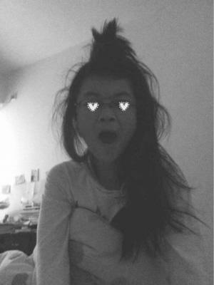 网友纷晒奇葩起床照现风中凌乱搞怪造型图