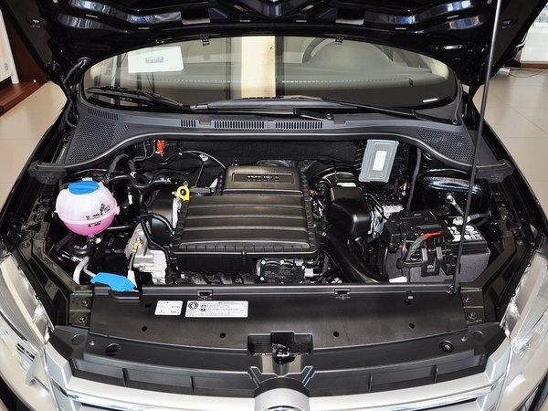 动力总成方面,新桑塔纳上搭载有型号为ea111的1.4l发动机与1.