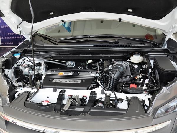 东风本田 2.4l 自动 发动机主体特写