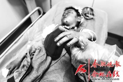 男子心情压抑想打人出气连捅过路男童8刀被捕