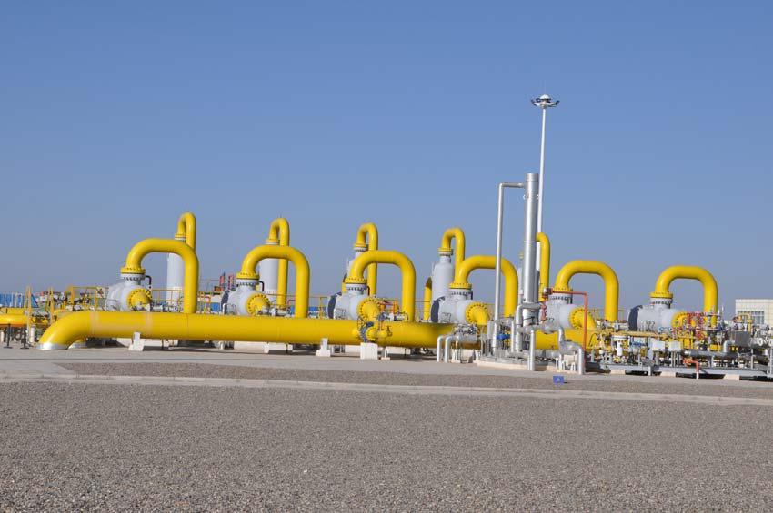 走进戈壁深处的红柳压气站感受西气东输带来的福气