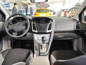 长安福特 三厢 1.6L DCT 中控台整体