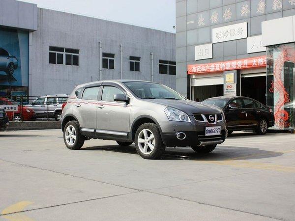 东风日产 2.0L CVT 车辆右侧45度角