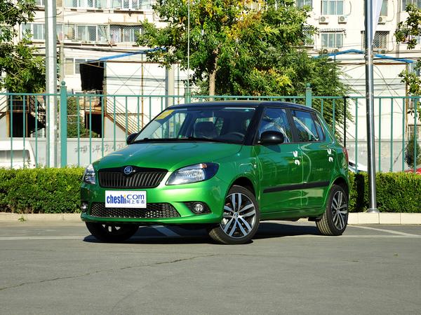 斯柯达 1.6L 自动 车辆左前45度视角