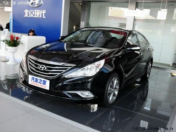 北京现代 索纳塔八 2013款 2.4L 自动顶级版 国V