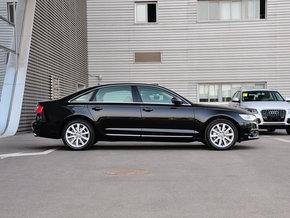 一汽奥迪 50 TFSI 车辆正右侧