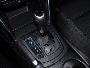 长安马自达 2.0L 自动 挂档把手特写