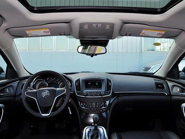 别克 1.6T 自动 中控台整体