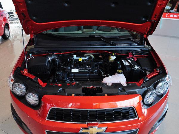 雪佛兰 三厢 1.4L 自动 发动机局部特写