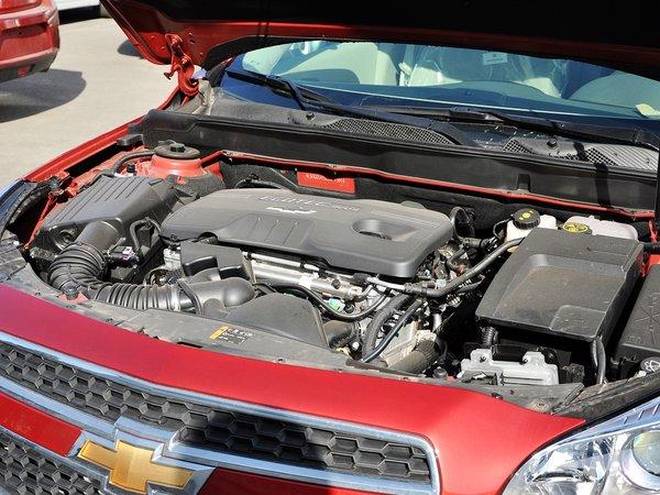 雪佛兰 2.0L 自动 发动机主体特写