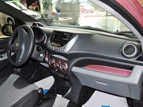 长安铃木 1.0L 自动 中控台右侧