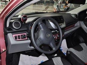 长安铃木 1.0L 自动 中控台左侧