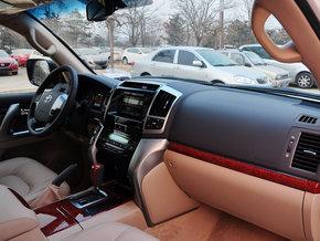 一汽丰田 4.0L AT 中控台右侧