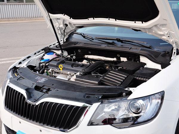 斯柯达 1.4T 手动 发动机主体特写