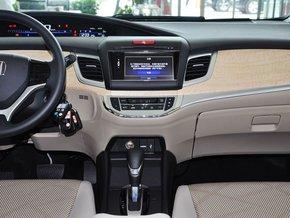 东风本田 1.8L 自动 中控仪表台总特写