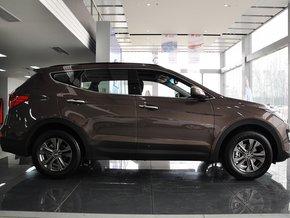 北京现代 2.4L 自动 车辆正右侧