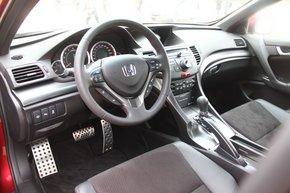 东风本田 2.4L 自动 中控台左侧