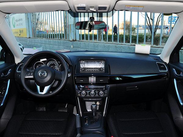 长安马自达 2.0L 自动 中控台整体