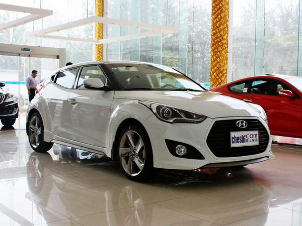 现代(进口) 1.6T 自动 车辆右侧45度角