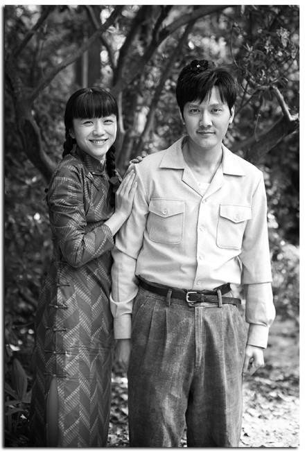 汤唯冯绍峰亲密剧照曝光 网友:女神变黄渤