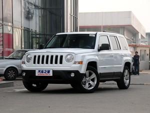 Jeep 自由客 2014款 2.0L 运动版