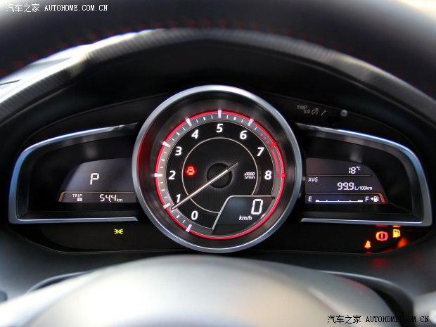 �������Դ� ���Դ�3 Axela�������� 2014�� ���� 2.0L �Զ��콢��