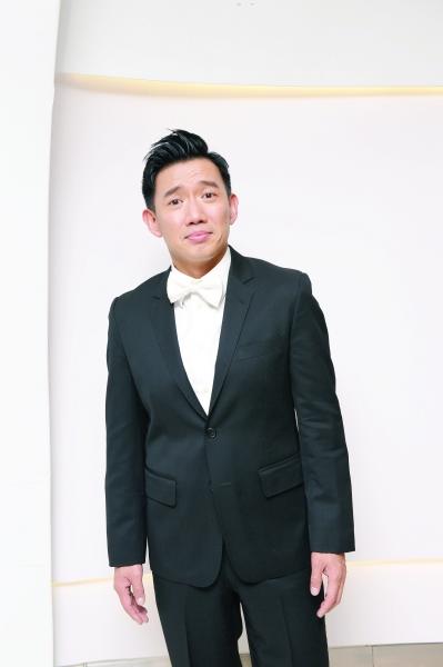 据台湾媒体报道,港星杜汶泽日前因跟大陆网友对骂,遭到内地明星集体