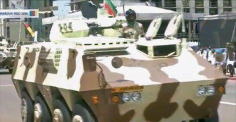 中国战车亮相喀麦隆阅兵式