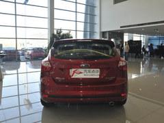 福克斯两厢最低10.39万 现金优惠1.6万