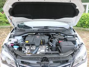 上汽荣威 1.5T 自动 车辆发动机舱整体