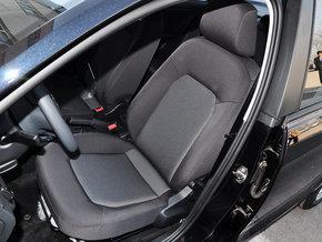 一汽-大众 1.4L 手动 驾驶席座椅前45度视图