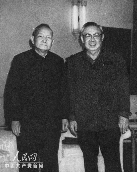 �������γ�־һ�Ű����������ں��ݡ�