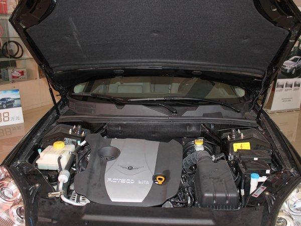 瑞麒 2.0 TCI 自动 发动机局部特写