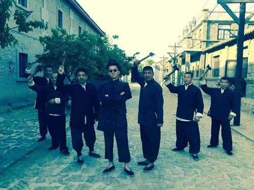 抗日大戏秀才遇到兵恶搞斧头帮图