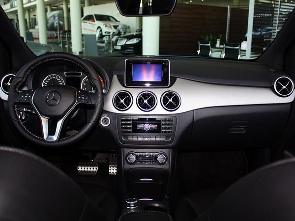 ����(����) B200 1.6T �п�̨����
