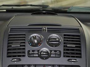 �������� 3.0L �Զ� �п��Ǳ�̨�Ϸ�