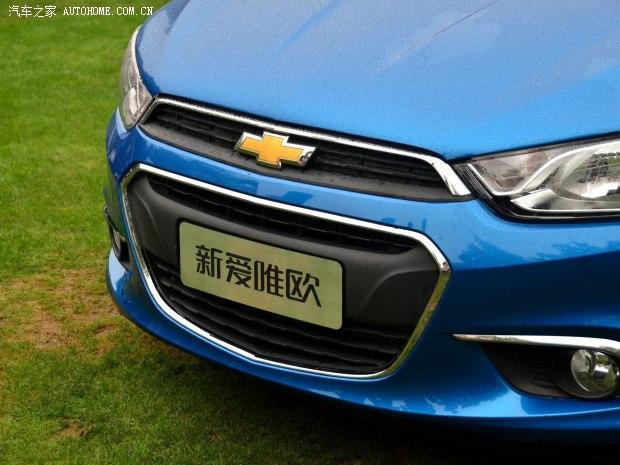 ͨ��ѩ���� ��Ψŷ 2014�� ���� 1.6L AT ���а�