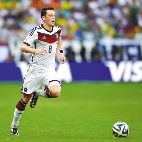 德国战车全速推进战加纳实力占优启无锋阵