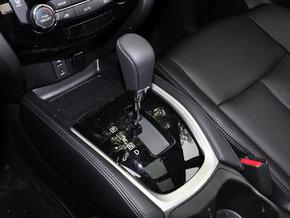 �����ղ� 2.5L XL CVT �ҵ�������д