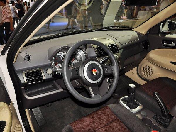 莲花汽车 三厢 1.5L 自动