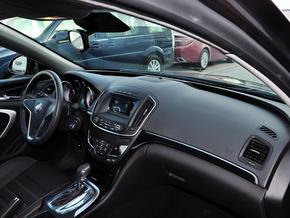 别克 1.6T 自动 中控台右侧