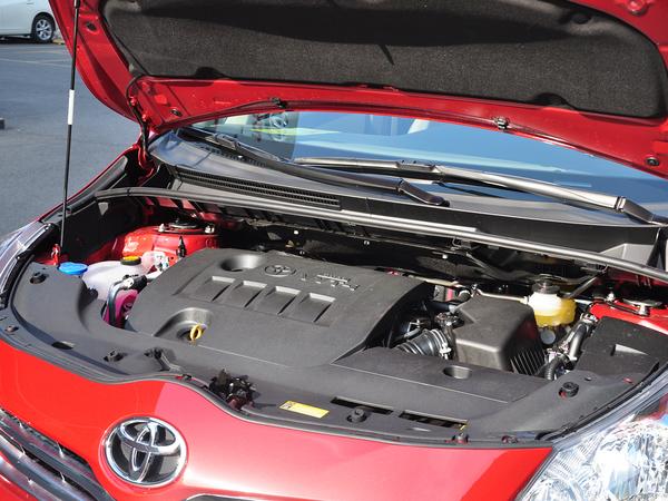 广汽丰田 180G CVT 发动机主体特写