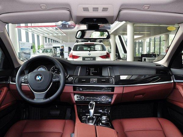 宝马(进口) 520i 中控台整体