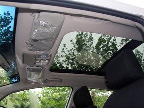 起亚(进口) 2.0L 自动 车顶内部特写