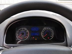 吉利帝豪 1.5L 手动 方向盘后方仪表盘