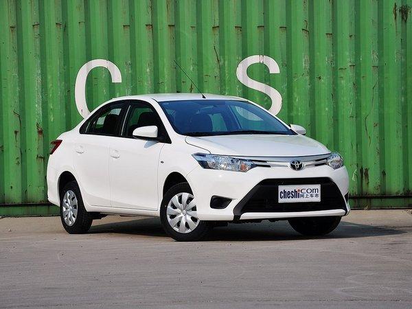 一汽丰田 1.3L 手动 车辆右侧45度角