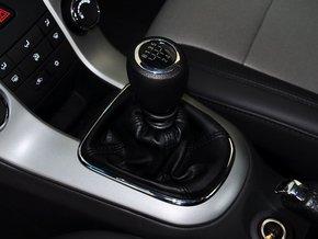 雪佛兰 1.6L SL 手动 挂档把手特写