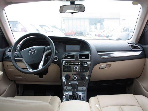 华晨中华 1.6L 自动 中控台整体