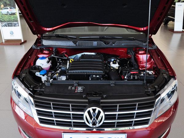 上海大众 1.6L 自动 发动机局部特写